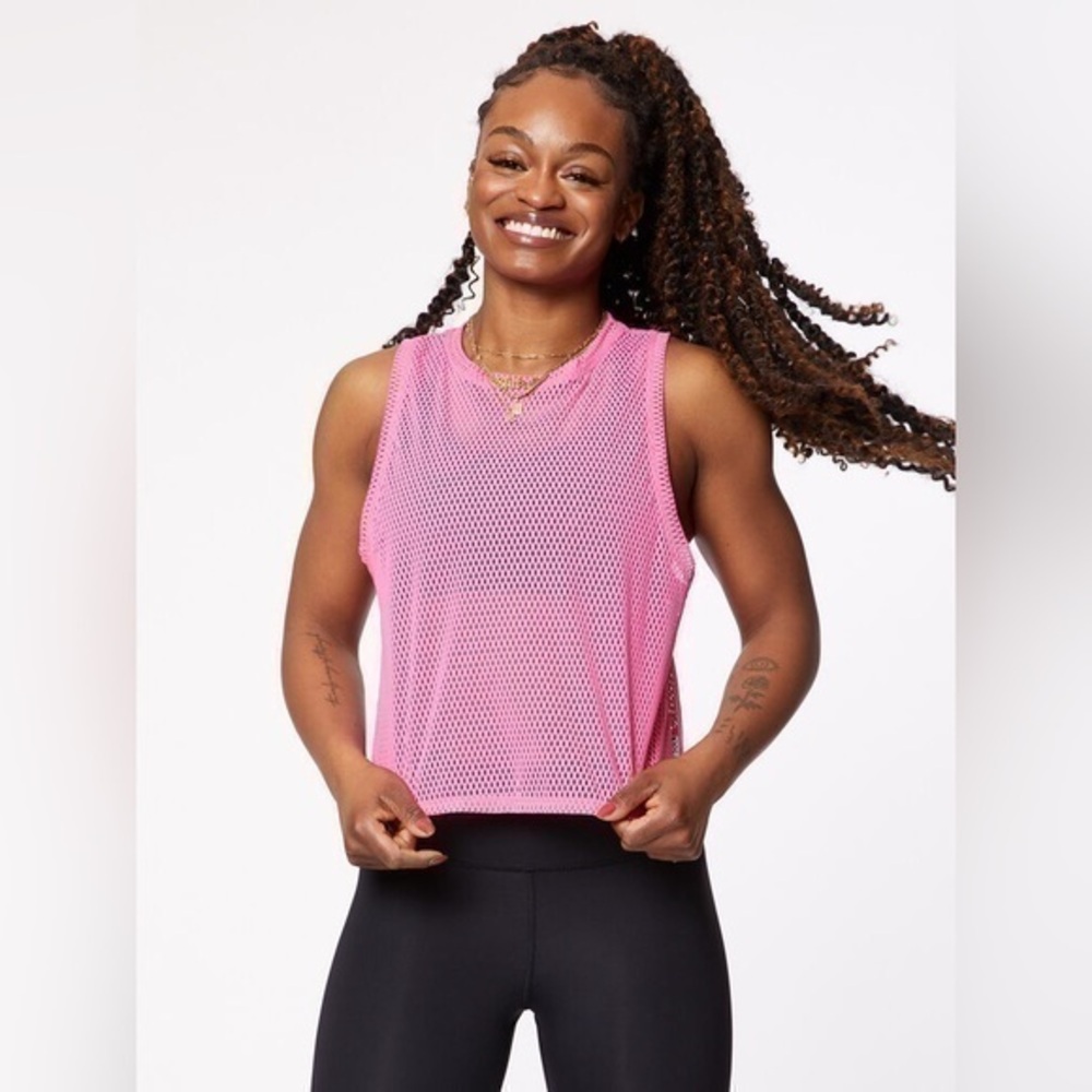 SOUL BY SOULCYCLE
Cropped Boxy Mesh Tank Carmine Rose size med